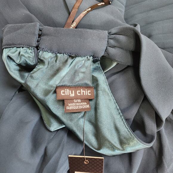 City Chic Womens Honour Pleated  Maxi Dress Plus Size 16 Emerald Green Gown NWT - Picture 7 of 14